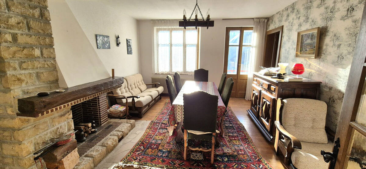 Appartement à LES GRAS