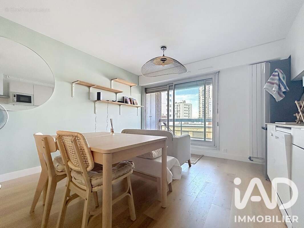Photo 4 - Appartement à PARIS-19E