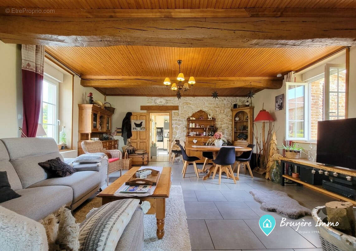 Maison 250 m² à Luzoir  - photo 4
