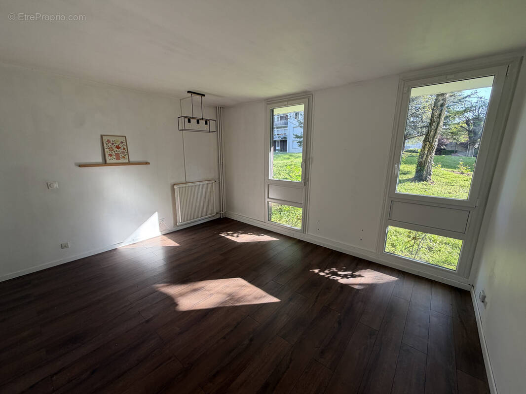 Appartement à HOUILLES