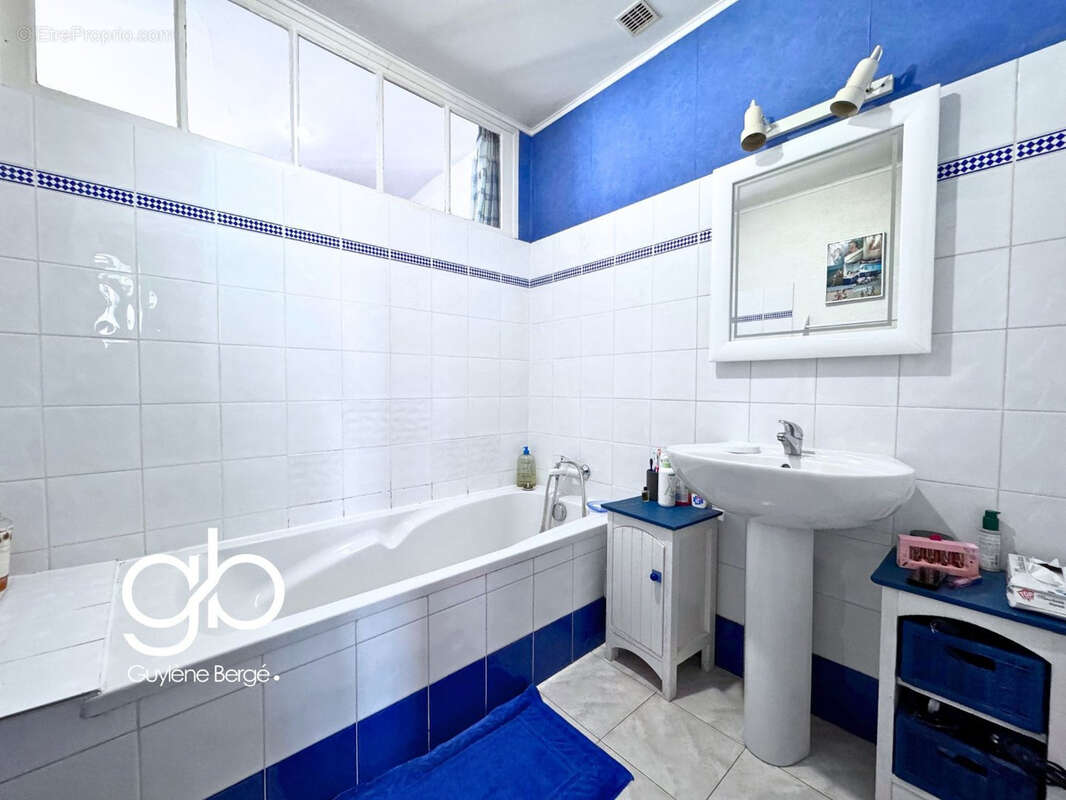 Maison à SAINT-GERVAIS-SUR-MARE