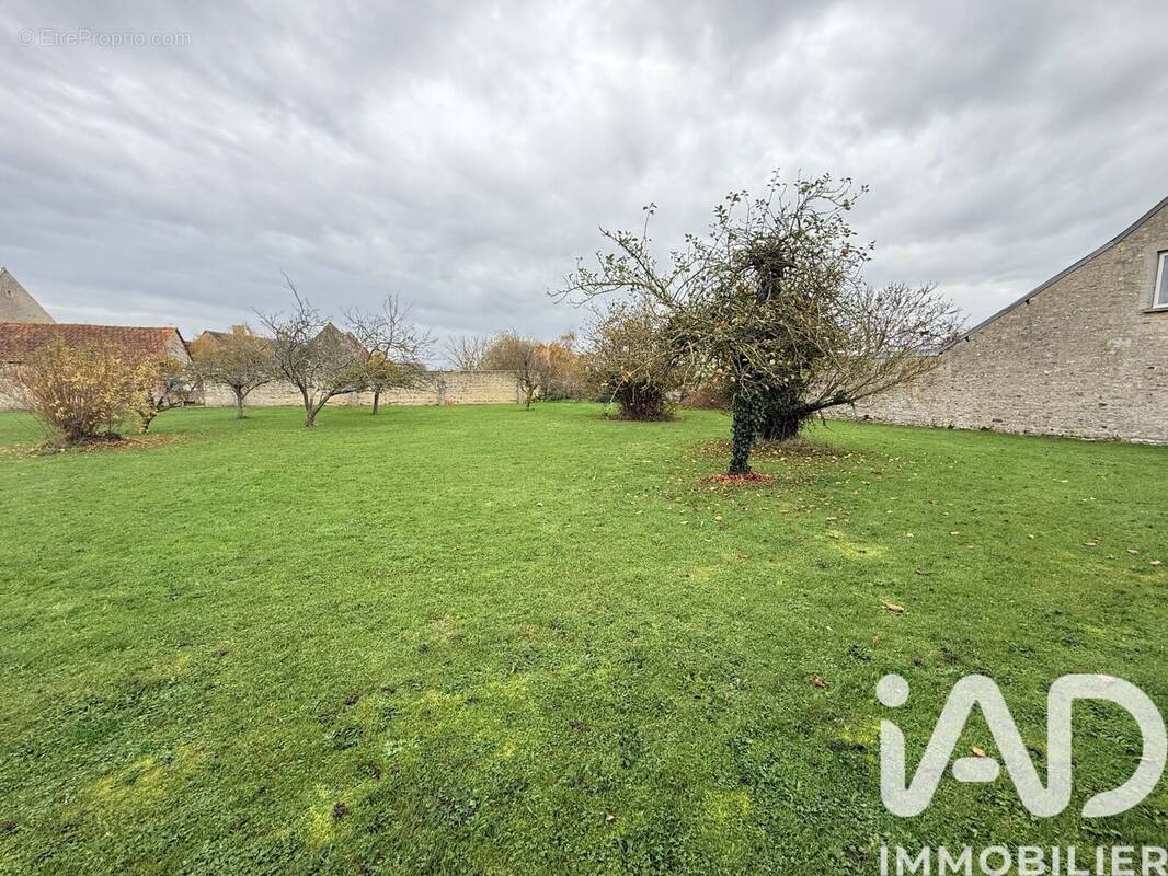 Photo 1 - Terrain à LONGUES-SUR-MER