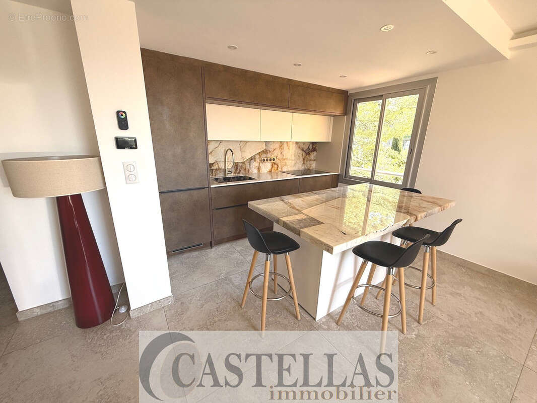 Appartement à CARNOUX-EN-PROVENCE