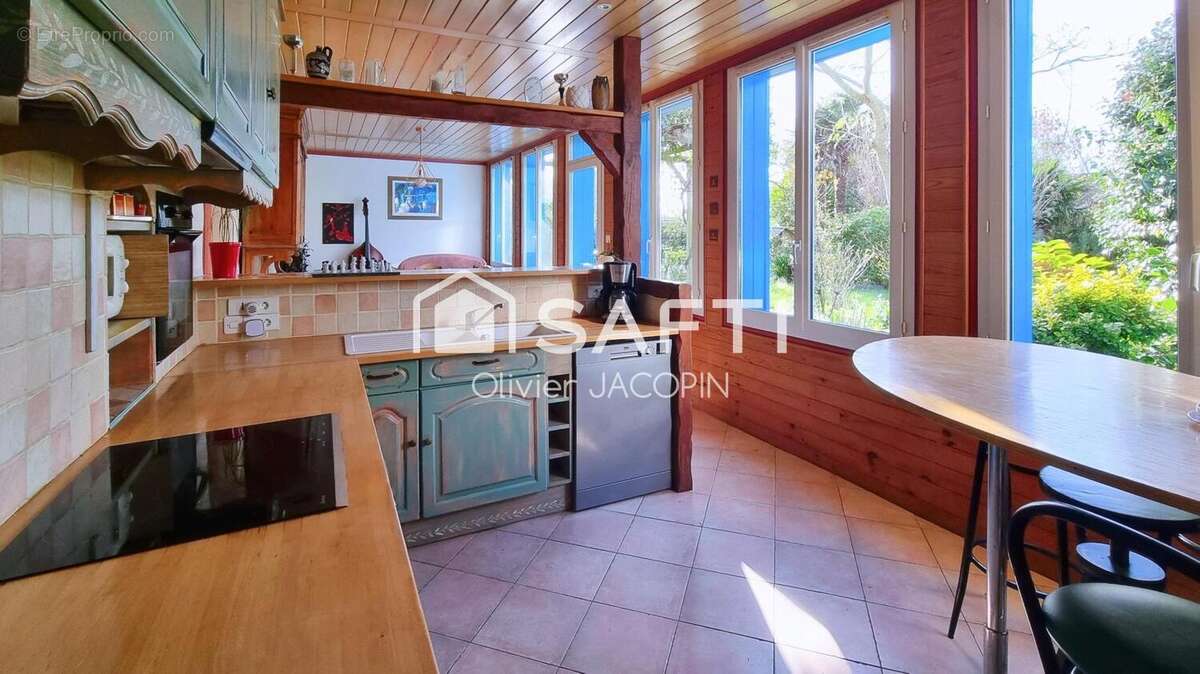 Photo 4 - Maison à LANNILIS