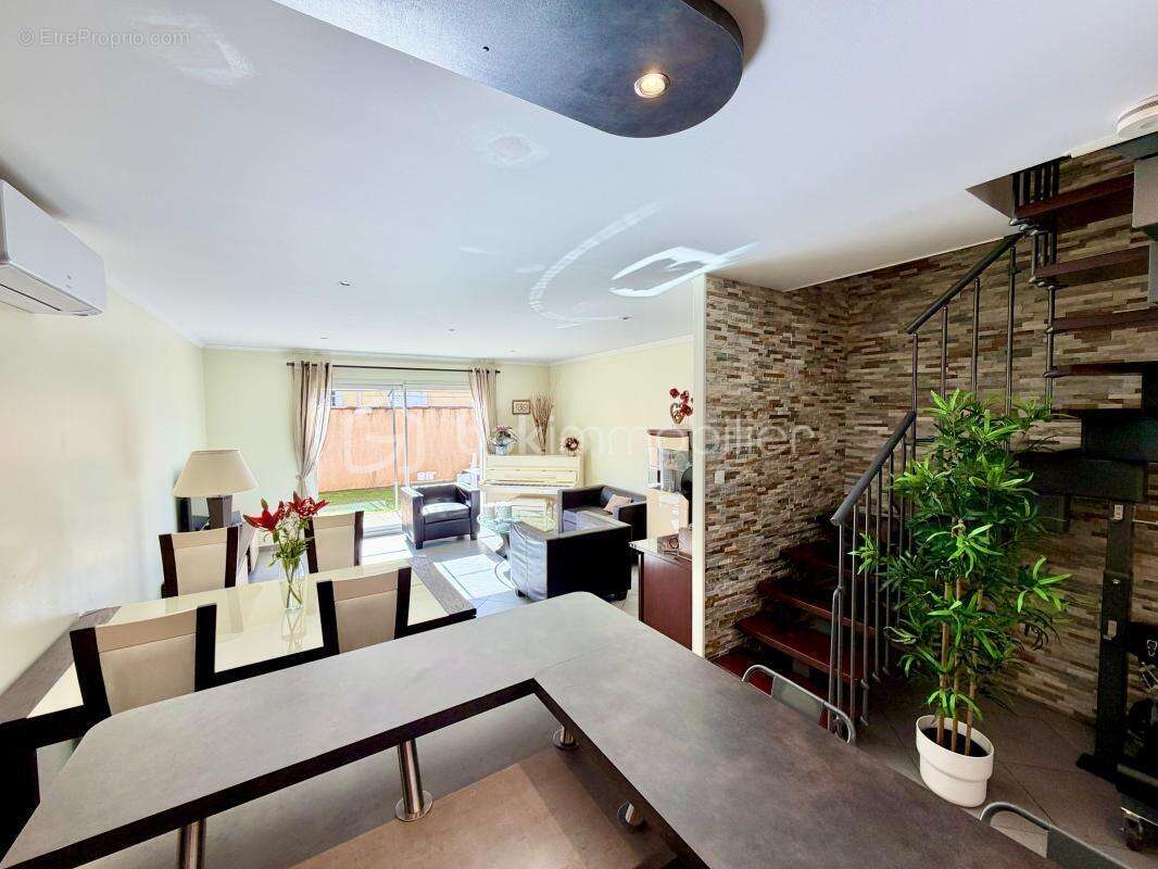 Maison à SALON-DE-PROVENCE