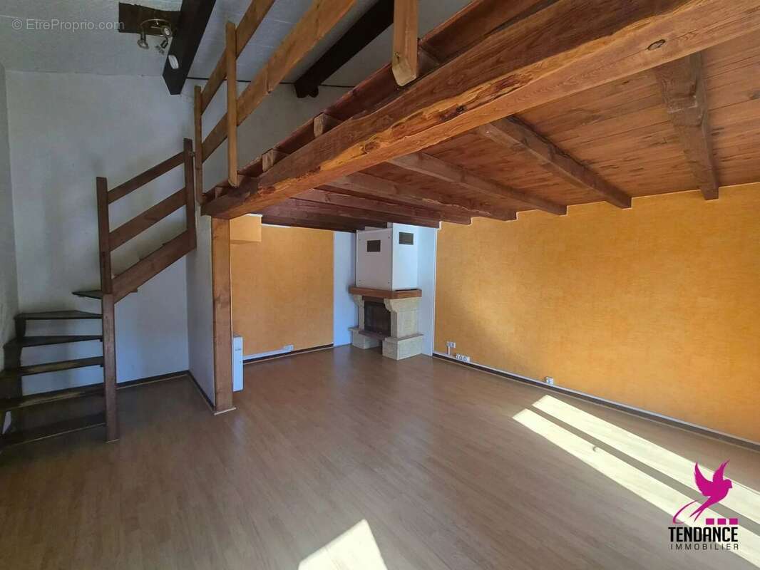 Maison à LARRA