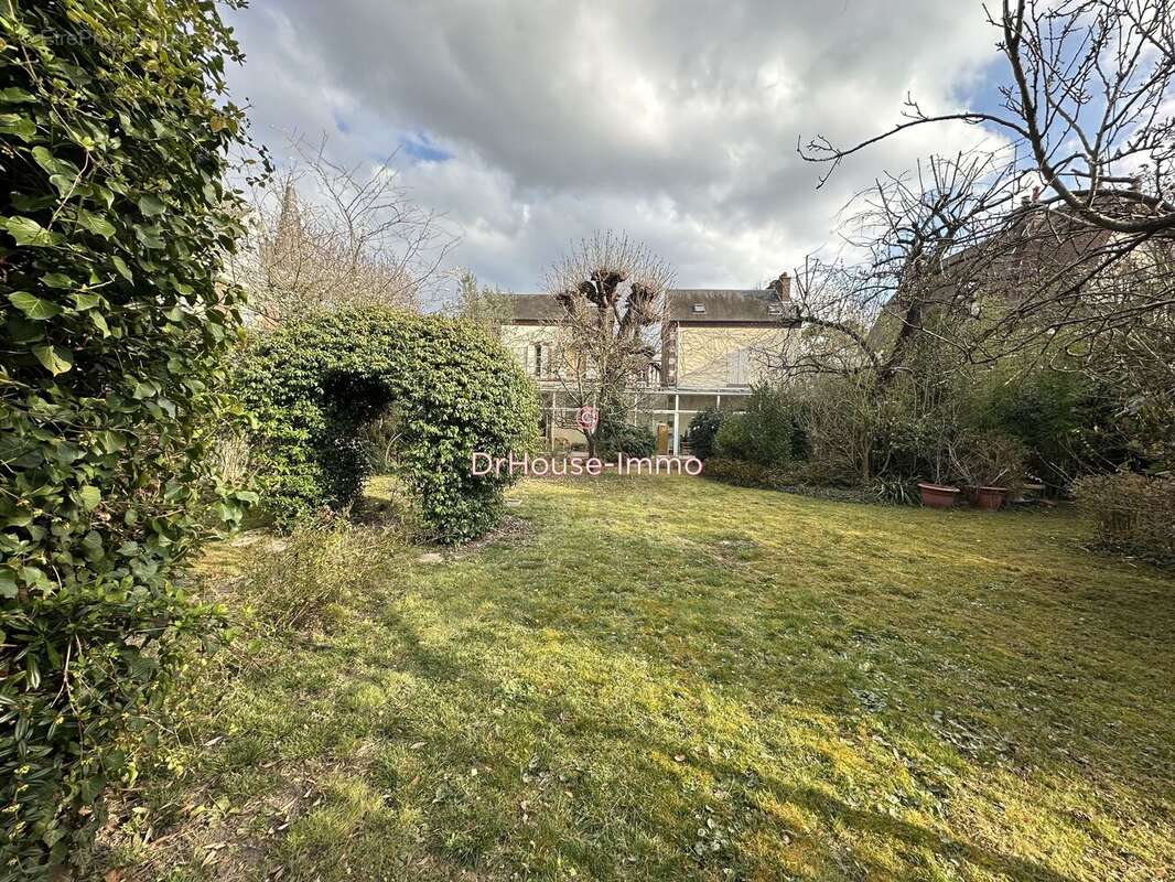 Maison à MANTES-LA-JOLIE