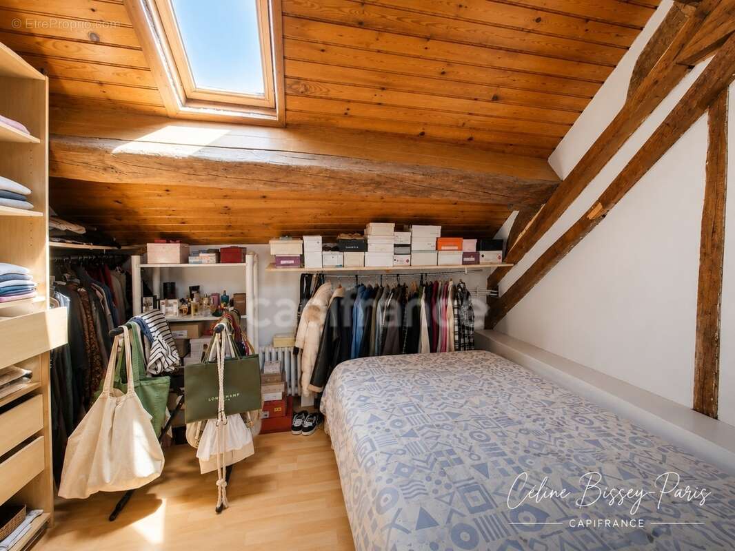 Maison à vendre 6 pièces 140 M2 VILLENEUVE LA GUYARD (89), BEAU VOLUME, cour et jardin 1200M2 - photo 15