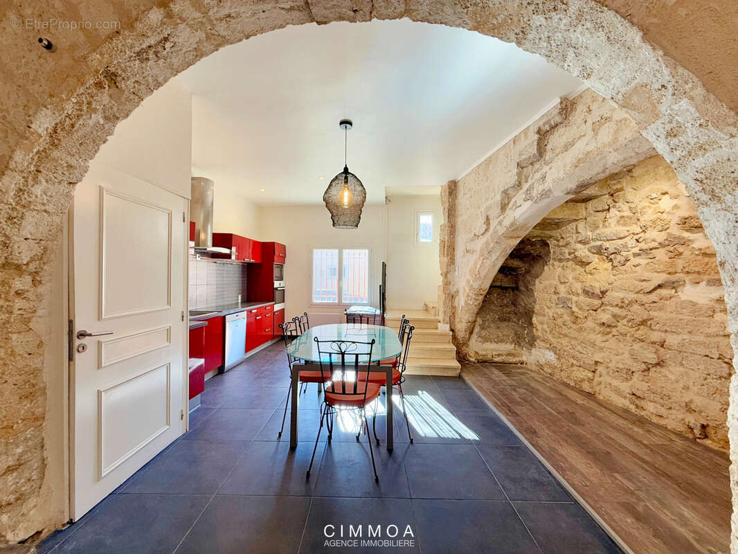 Maison à BALARUC-LE-VIEUX