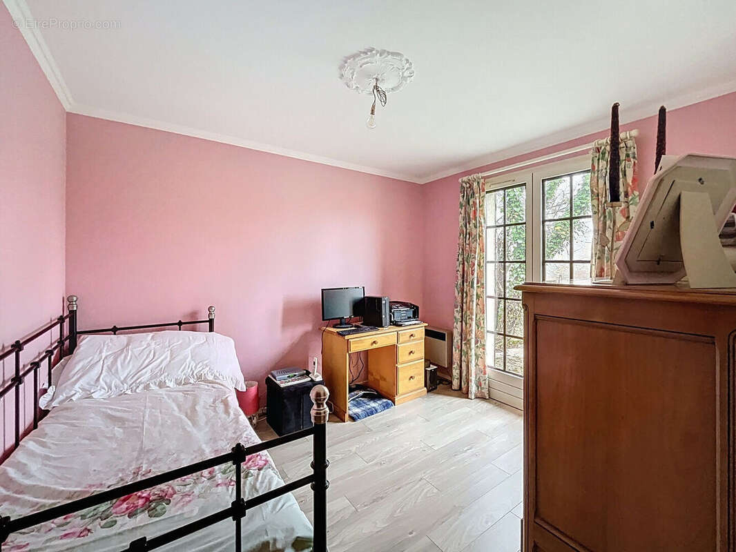 Maison à SAINTRY-SUR-SEINE