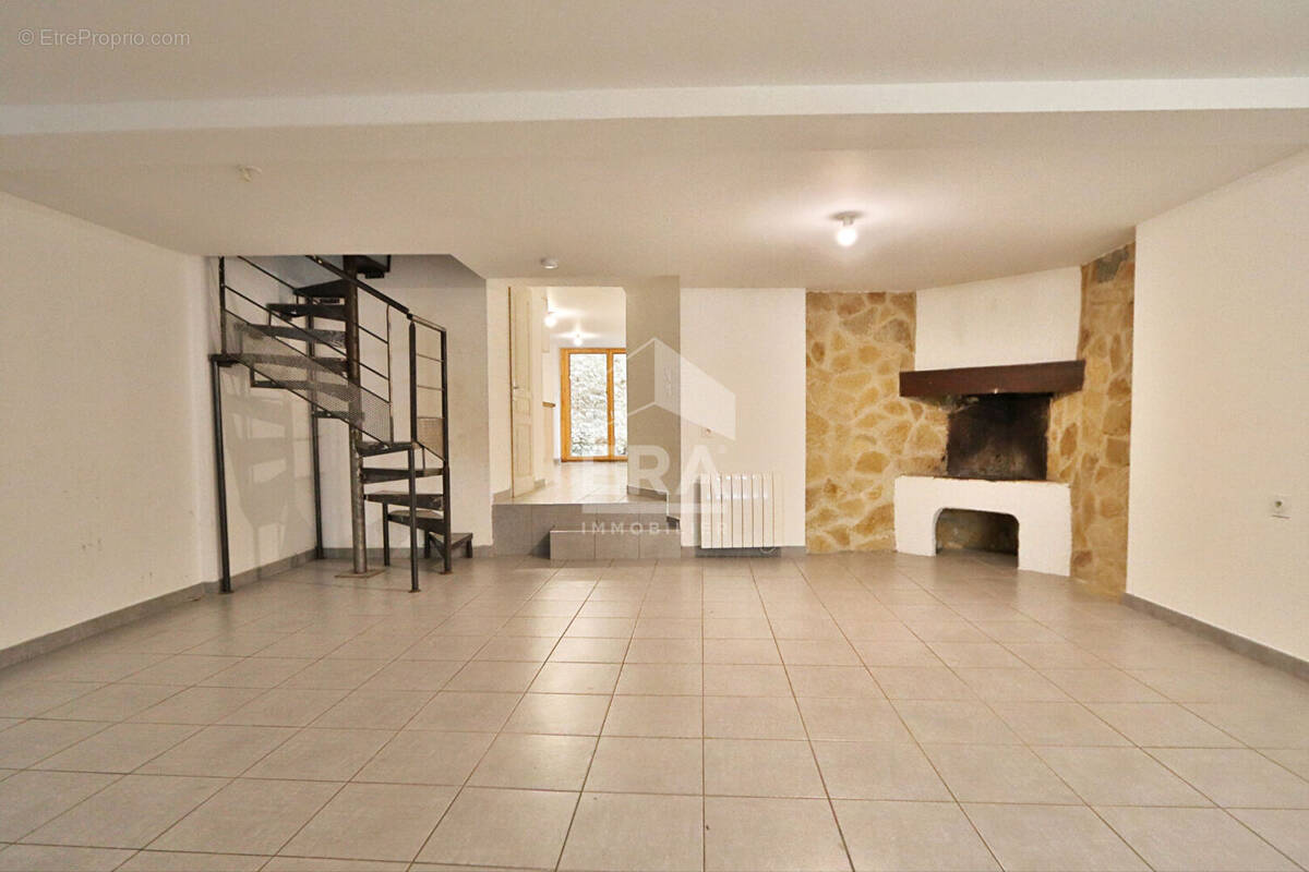 Maison à CUXAC-D'AUDE