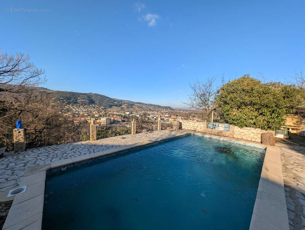 Maison à SAINT-PERAY