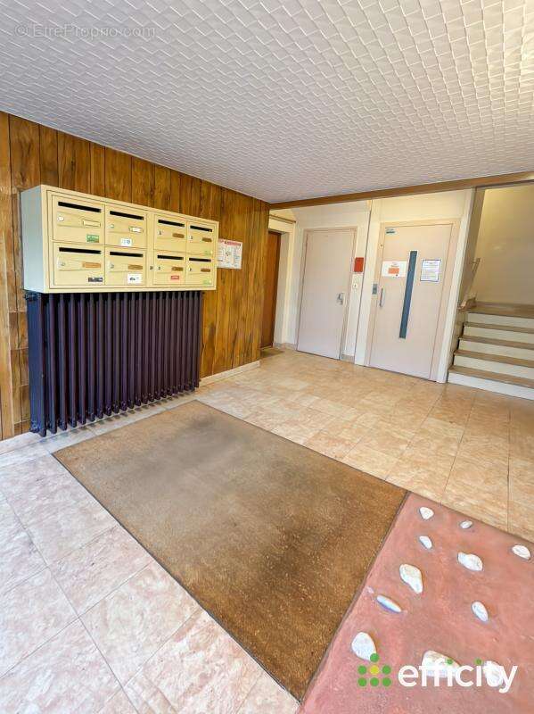 Appartement à MIRIBEL