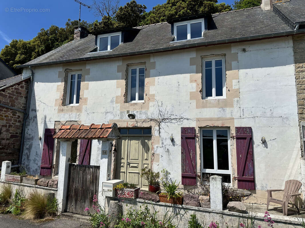 Maison à FREHEL