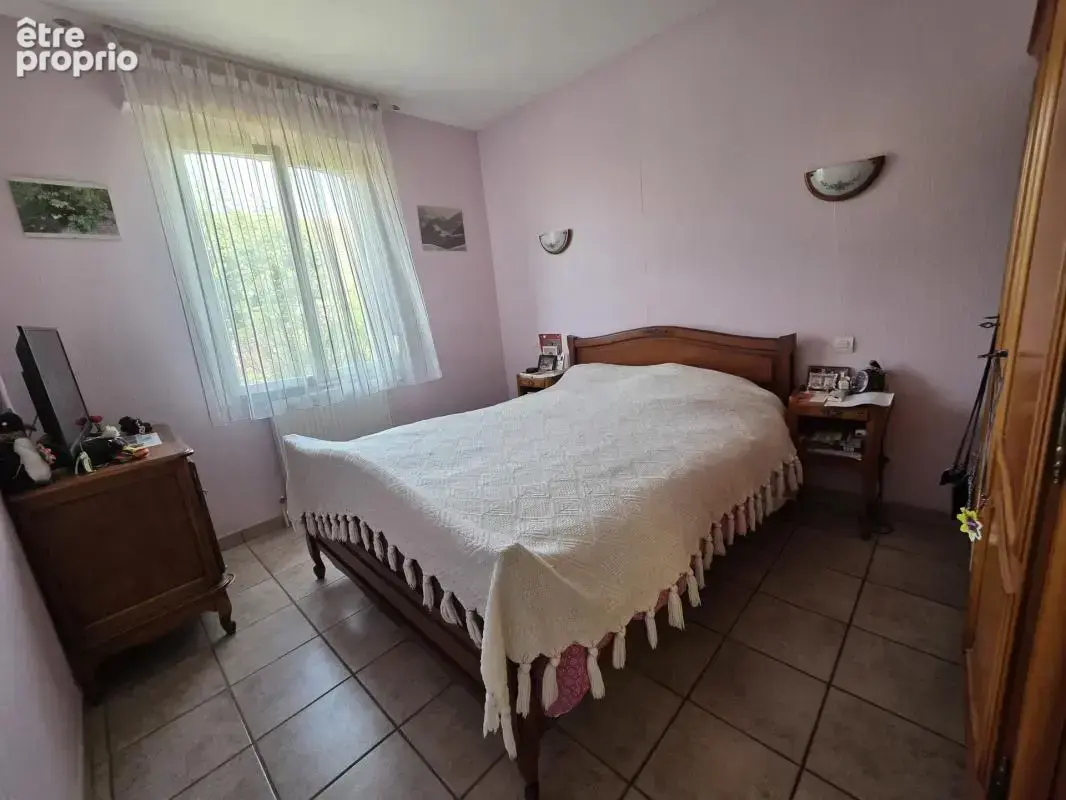 Pavillon individuel plain pied sur sous sol 90m² hab sur 820m² - photo 6