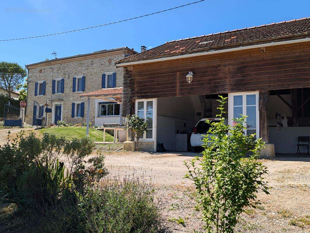 Maison Marignac Laspeyres 348 m2 avec jardin et dépendance - photo 18