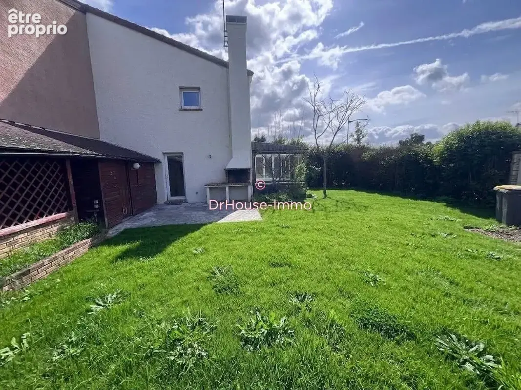 Maison 6 pièces 122 m² à vendre à Nozay (91620) - photo 2