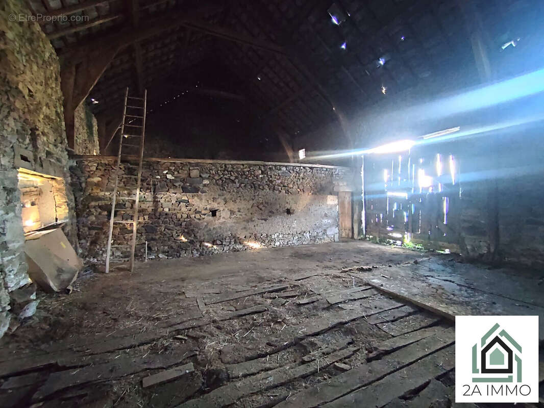 Maison à LES ANCIZES-COMPS