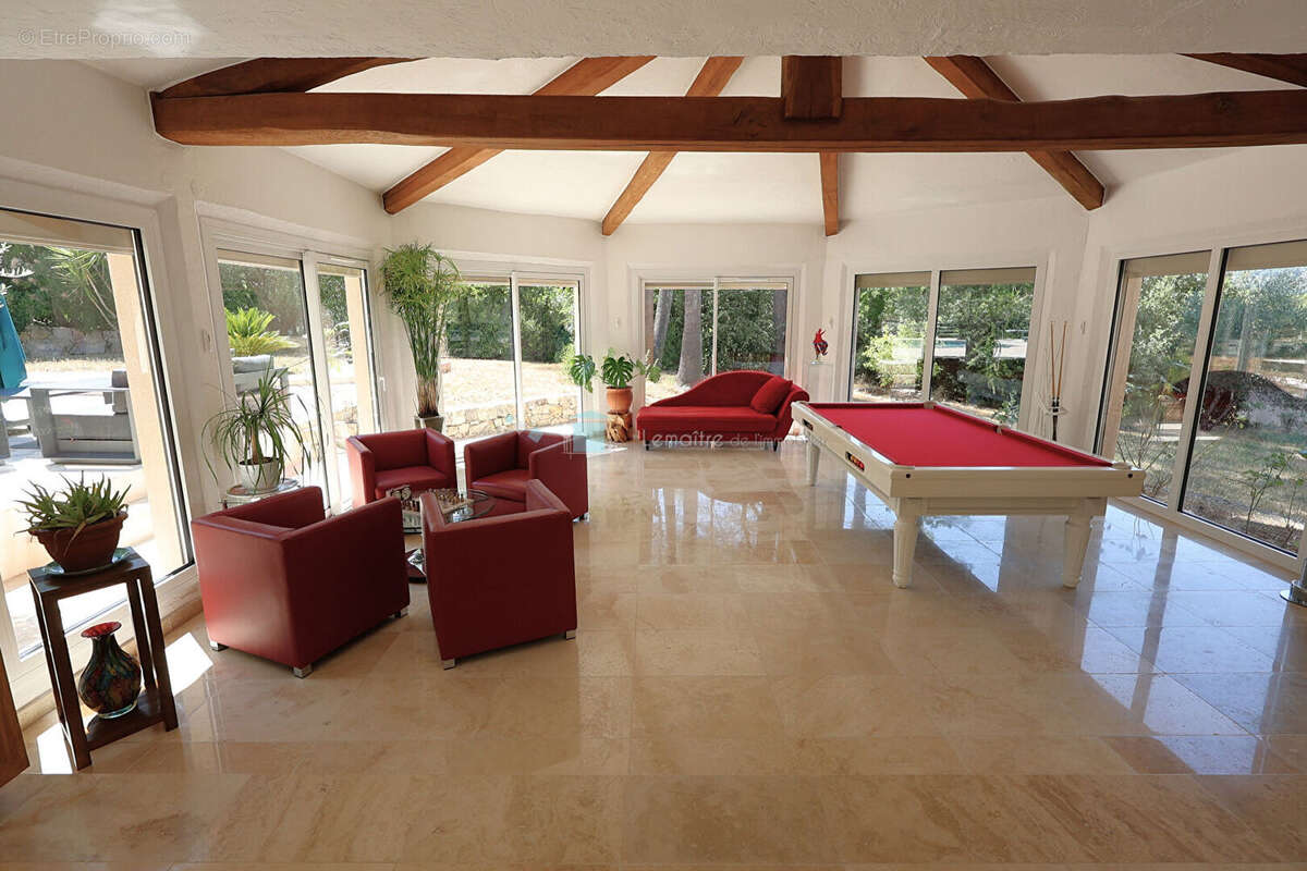 Maison à PEYMEINADE