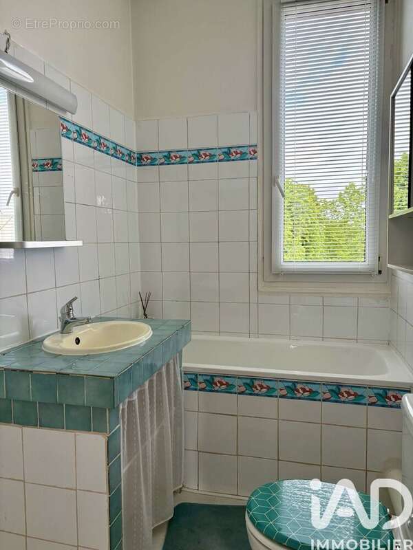 Photo 6 - Appartement à L'ISLE-ADAM