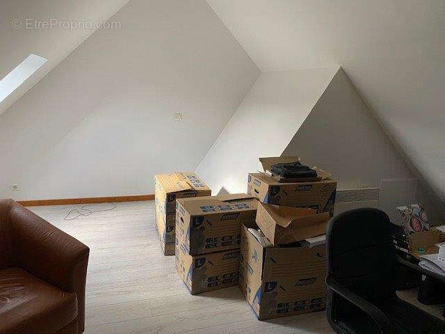 Appartement à EPERNON