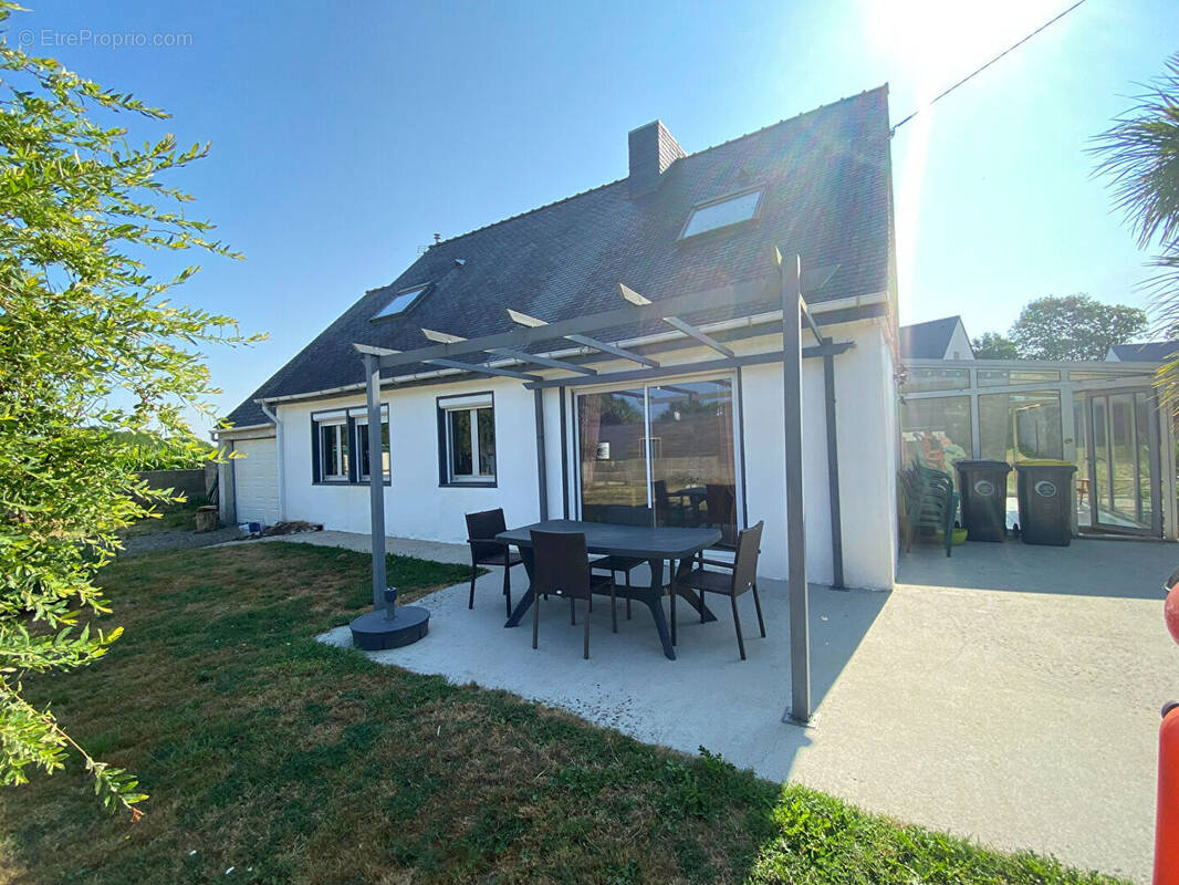 Maison à PLUVIGNER