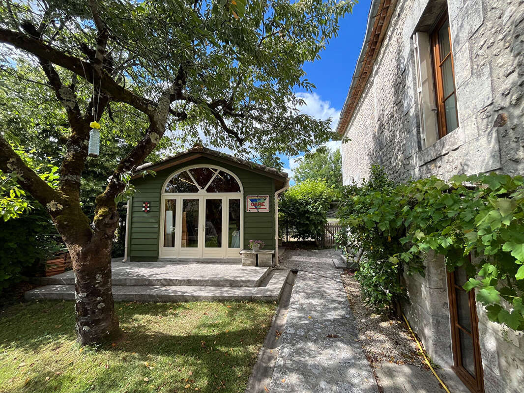 Charme, confort et vue imprenable au coeur de la campagne charentaise - photo 15
