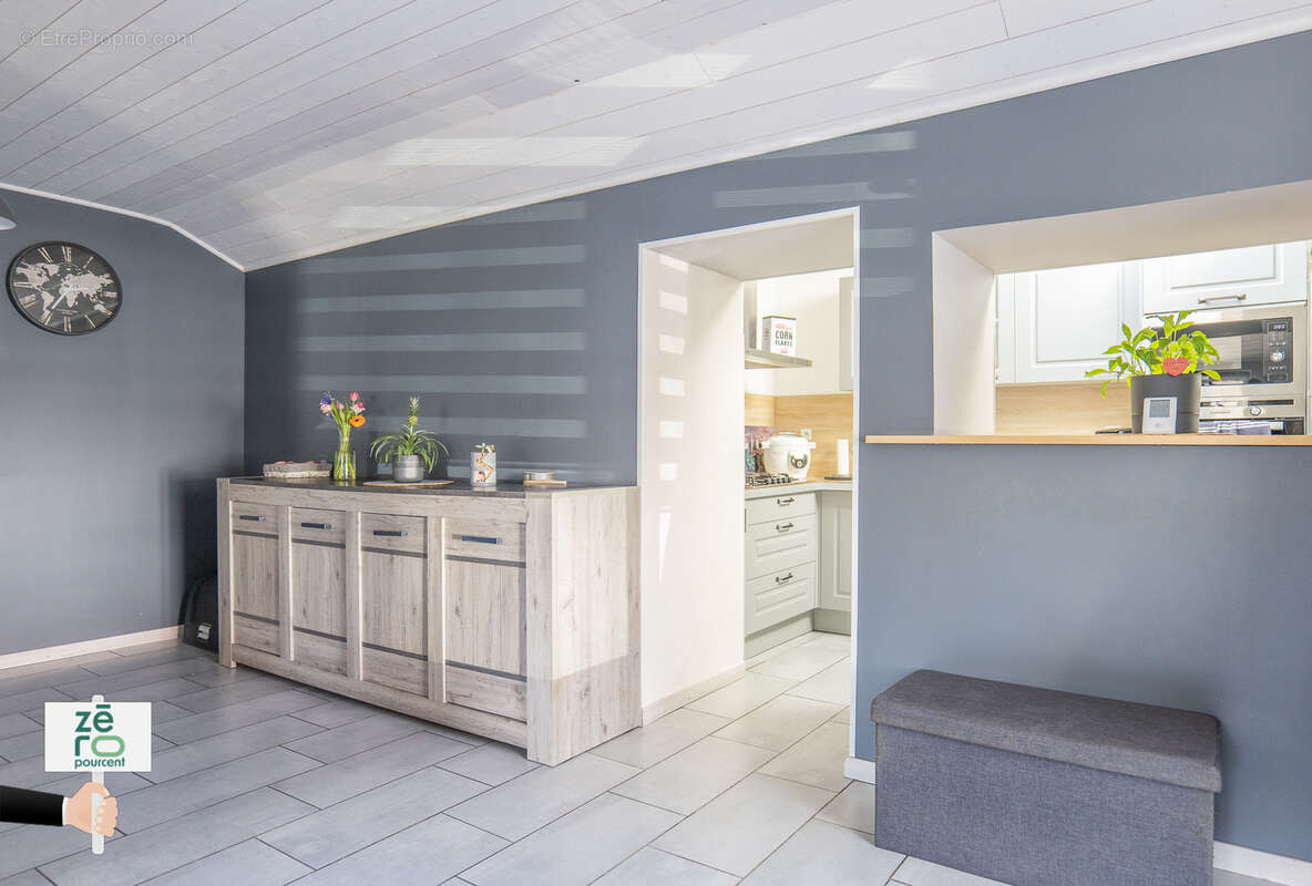 Maison à CHATEAUNEUF