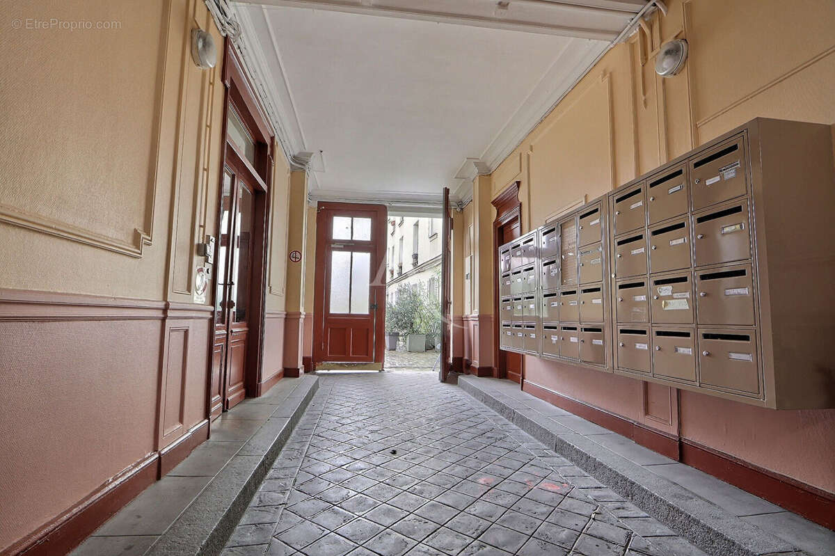Appartement à AUBERVILLIERS