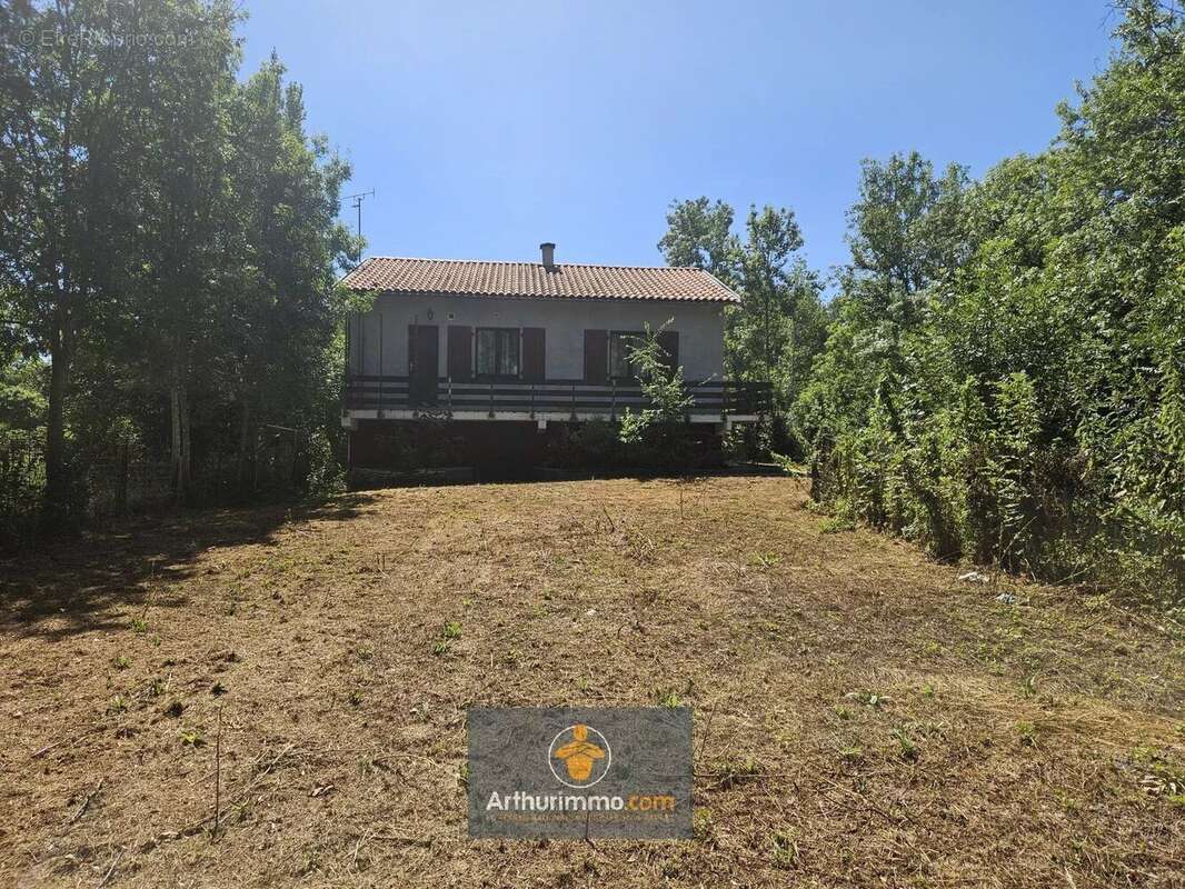 Maison à SAINT-HILAIRE-LA-PALUD