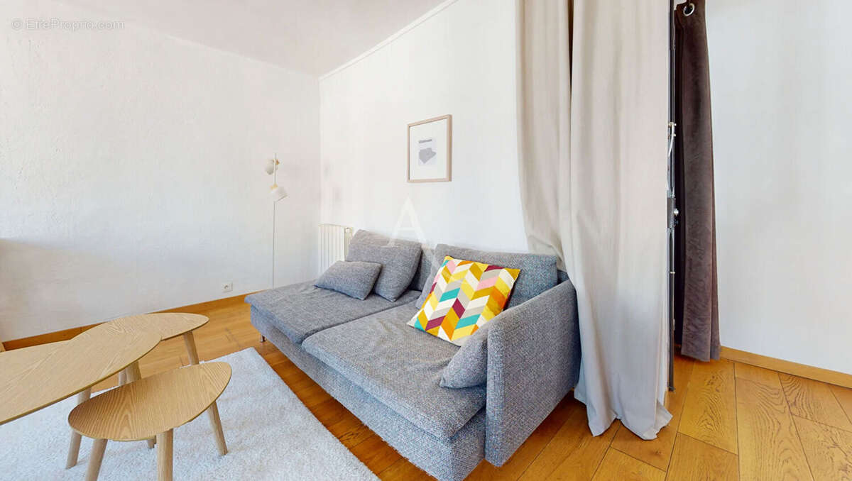 Appartement à PARIS-10E