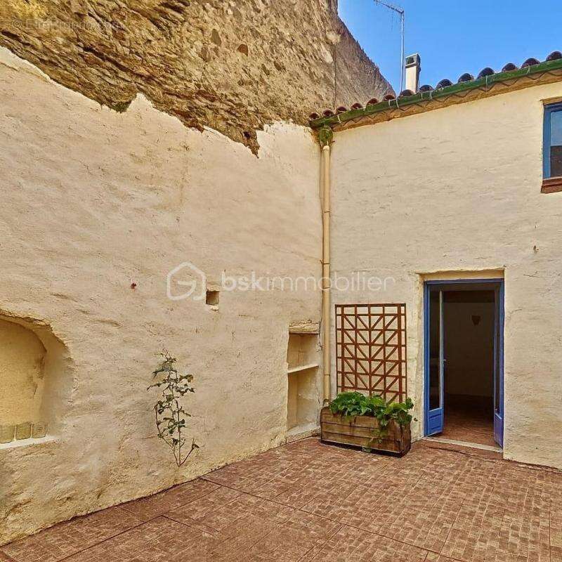 Maison à MONTESQUIEU-DES-ALBERES