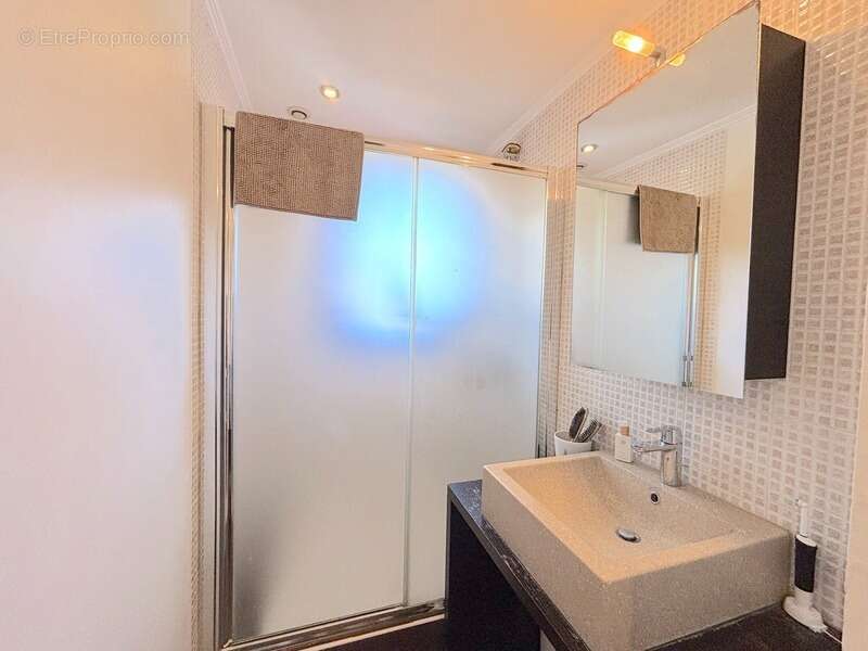 Maison à vendre 4 pièces LE CANNET (06) - photo 7