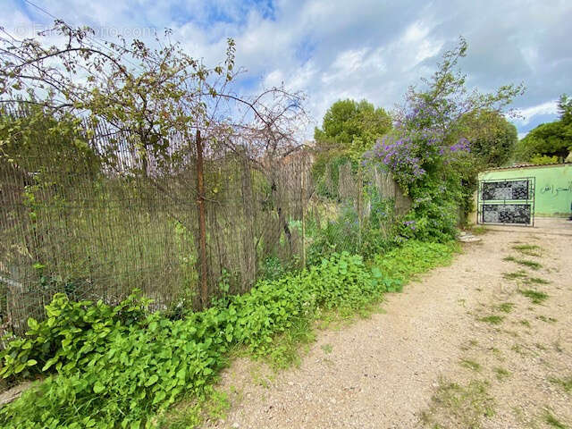 Terrain à MARSEILLE-16E