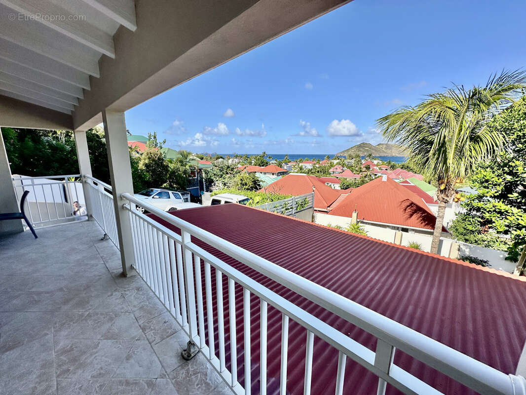 Maison à CAPESTERRE-BELLE-EAU