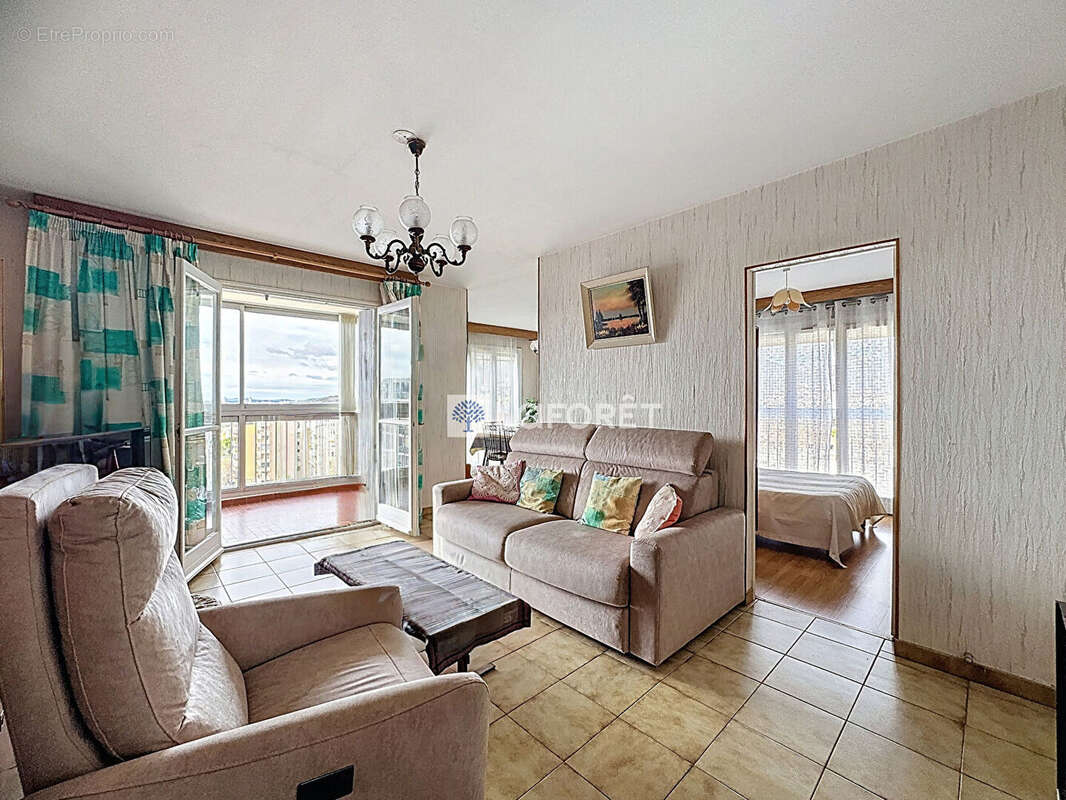 Appartement La Valette-Du-Var 4 pièces - 73.62 m² - photo 2