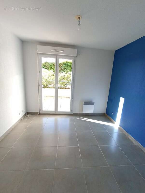 Appartement à SAINT-LAURENT-DU-VAR