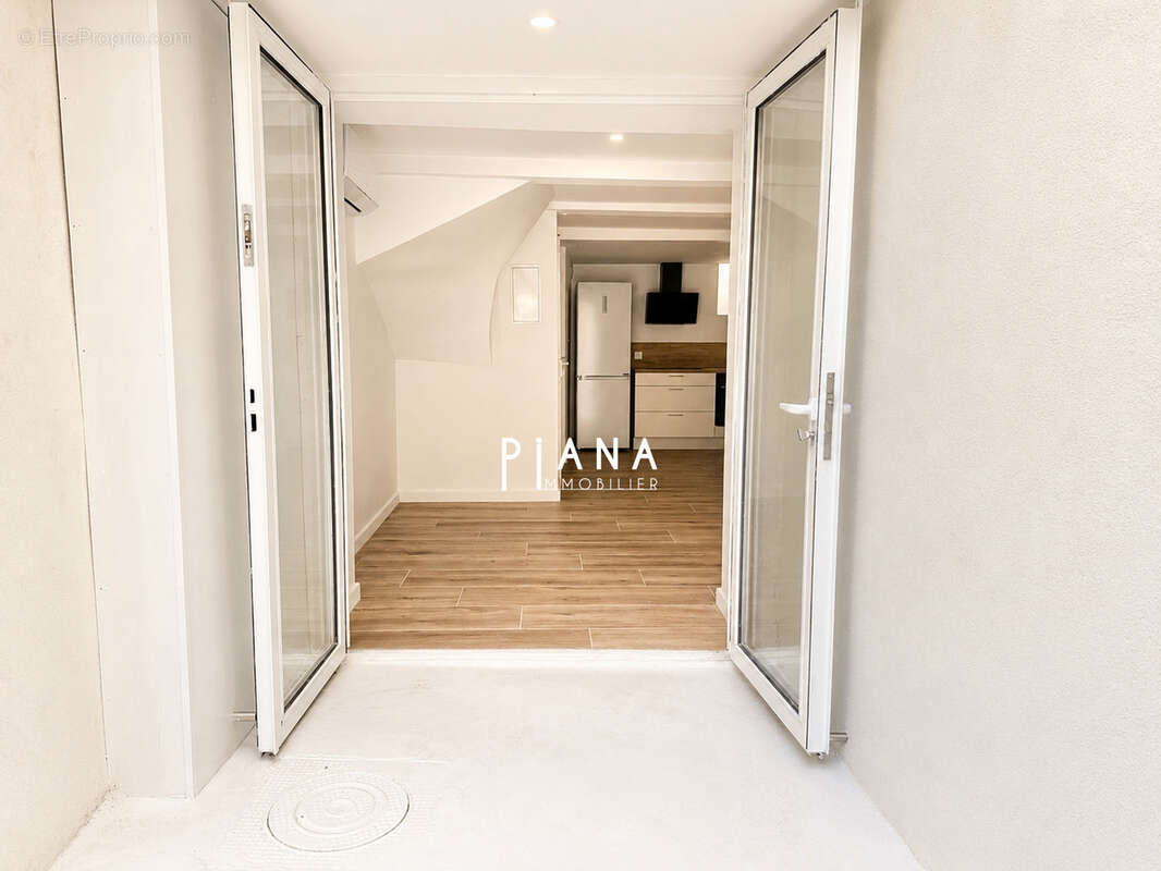 Appartement à MARSEILLE-5E