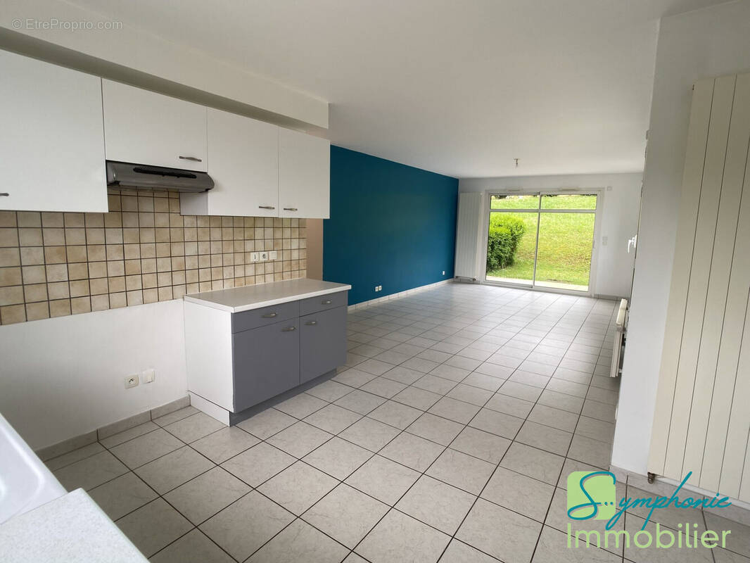 Appartement à JACOB-BELLECOMBETTE