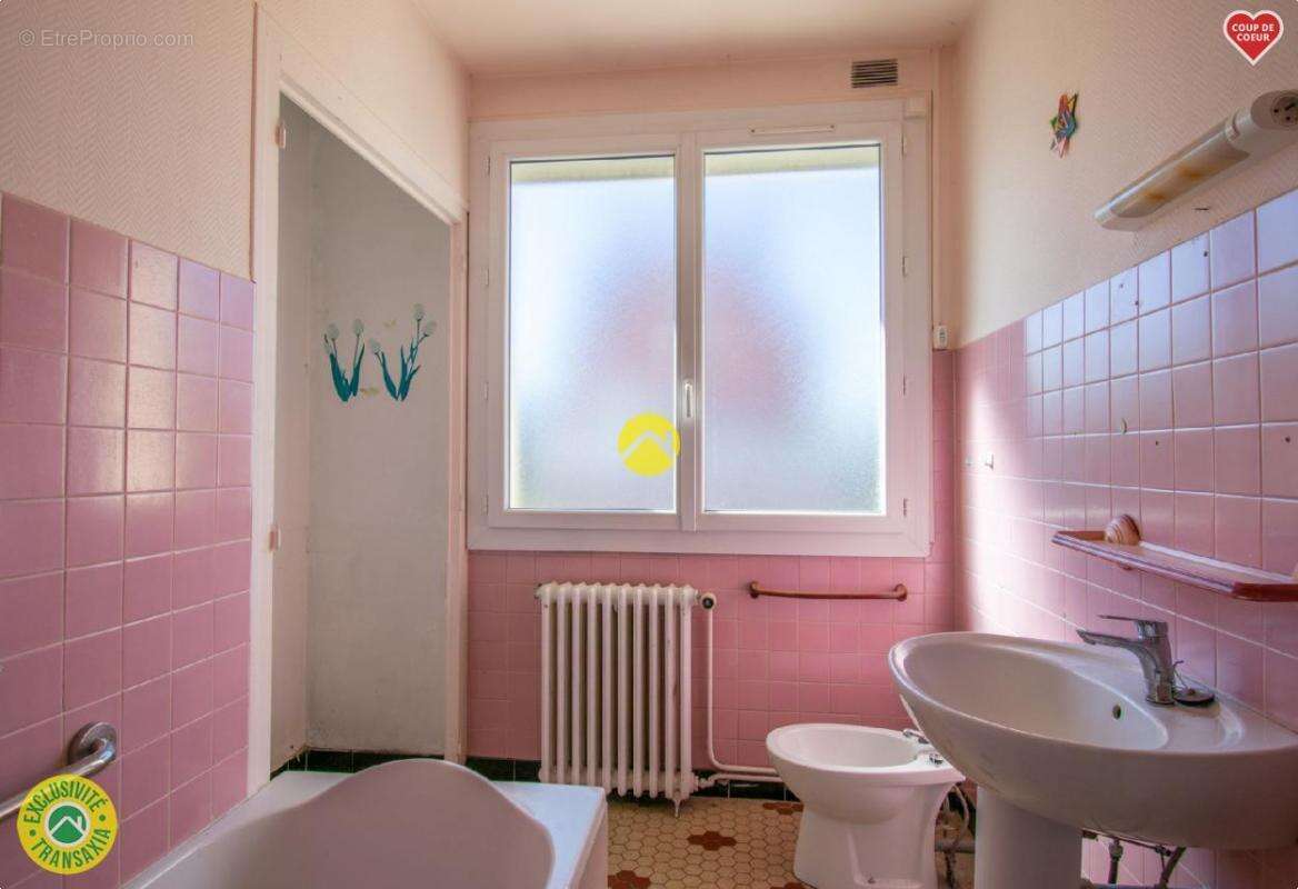 Maison à LE BUISSON-DE-CADOUIN