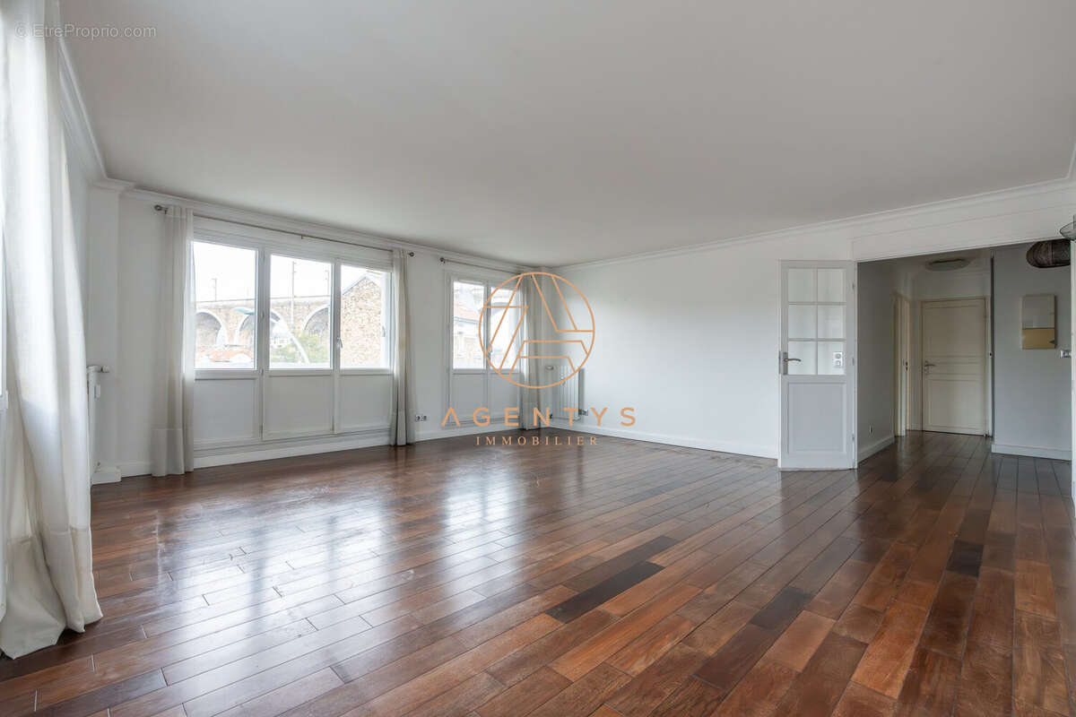 Appartement 80 m² à Nogent-Sur-Marne  - photo 2