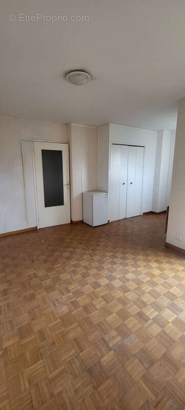 Appartement à MARSEILLE-5E