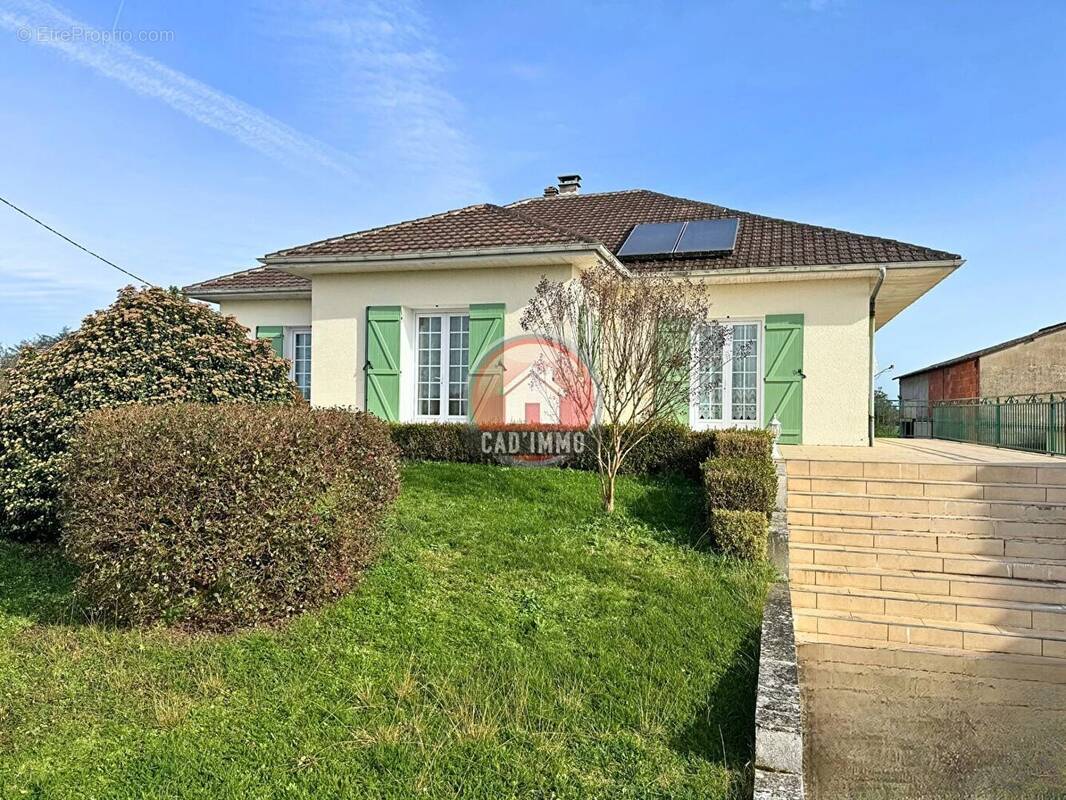 Maison à SAINT-PIERRE-D'EYRAUD