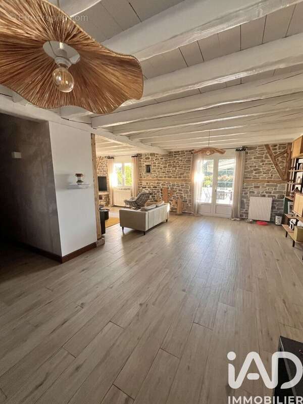 Photo 4 - Maison à SAUBRIGUES