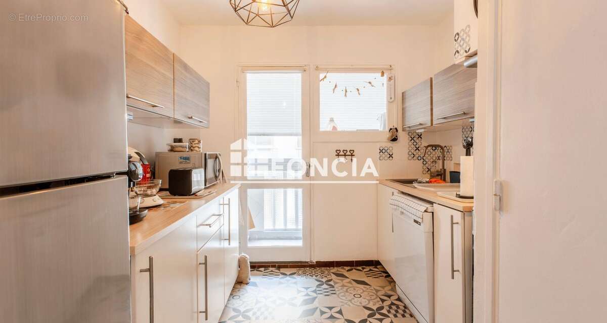 Appartement à CARRY-LE-ROUET