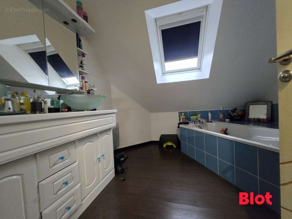 Maison à SAINT-BRICE-EN-COGLES