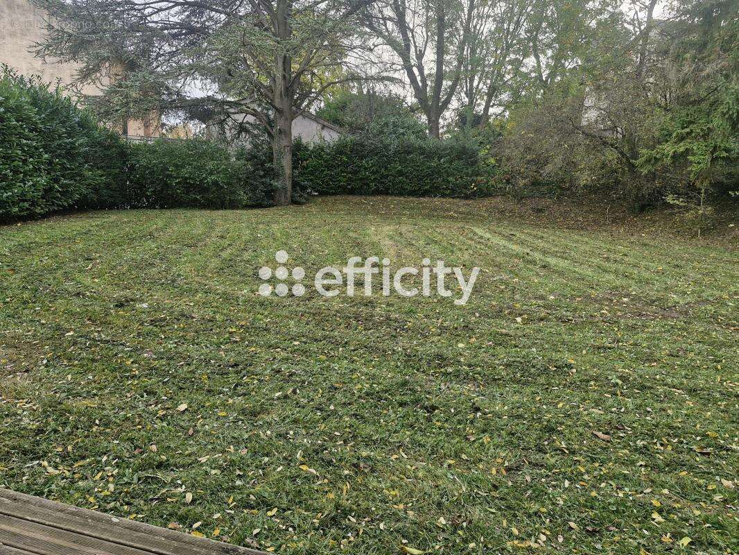 Maison à SAINT-CYR-AU-MONT-D'OR