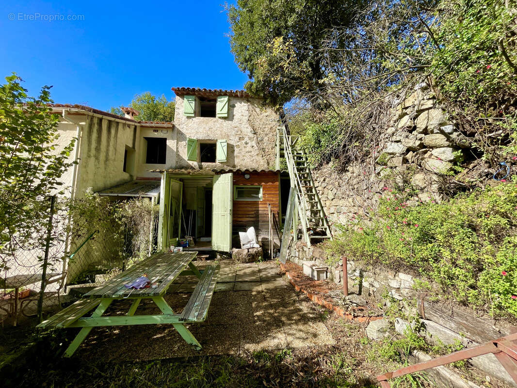 Maison à SERRALONGUE