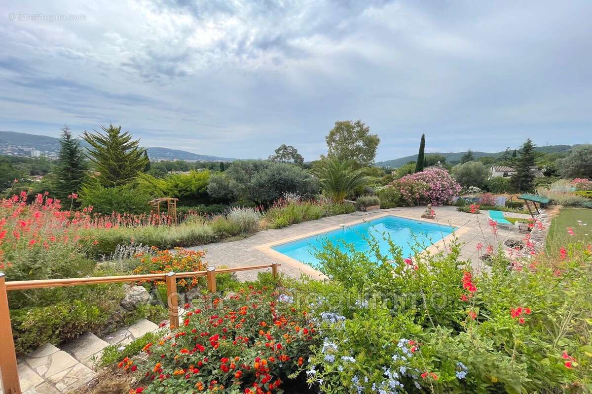 Maison à DRAGUIGNAN