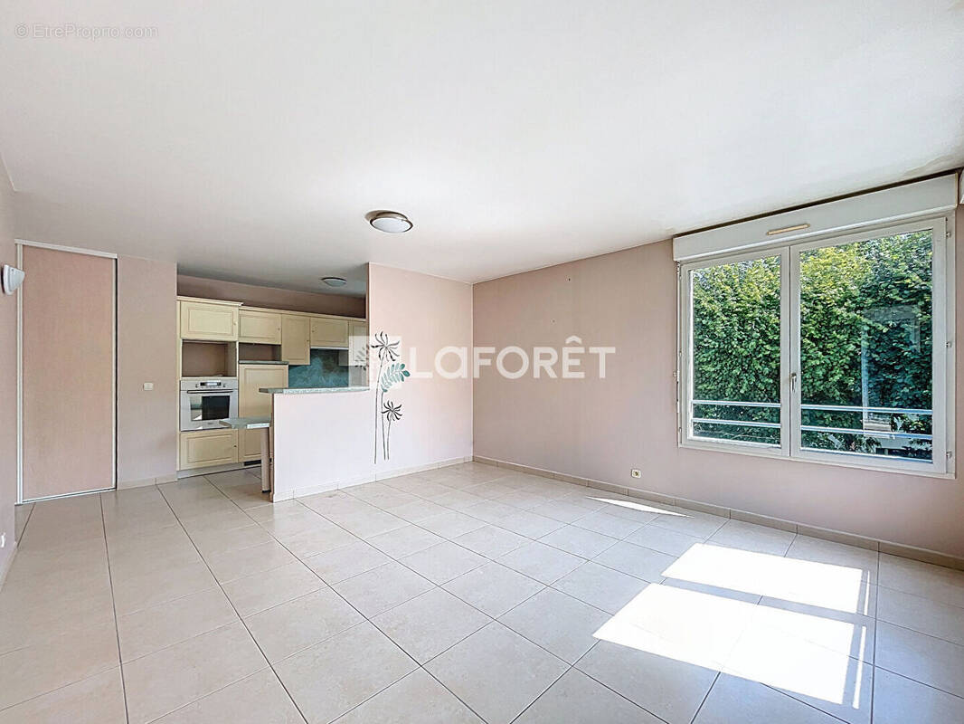 Appartement à LUZARCHES